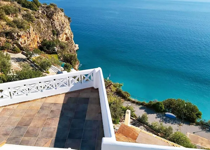 Muses Seaside Aparthotel 4*
