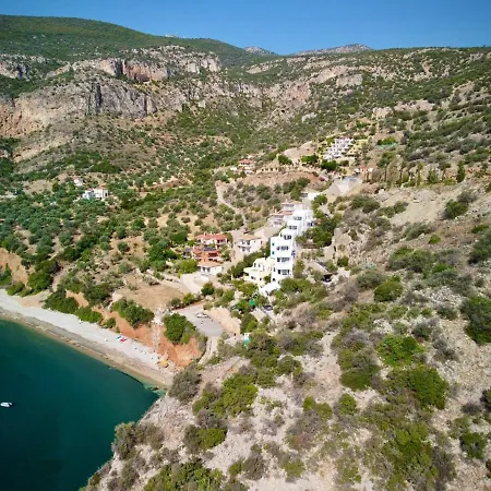 Muses Seaside Apartahotel 4*