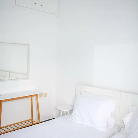 Muses Seaside Apartahotel 4*