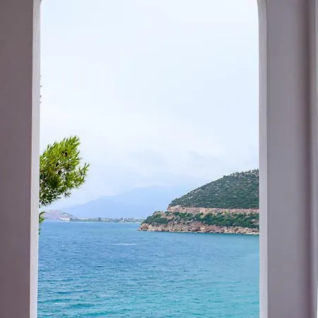 Muses Seaside Apartmanhotel Parálion Ástros