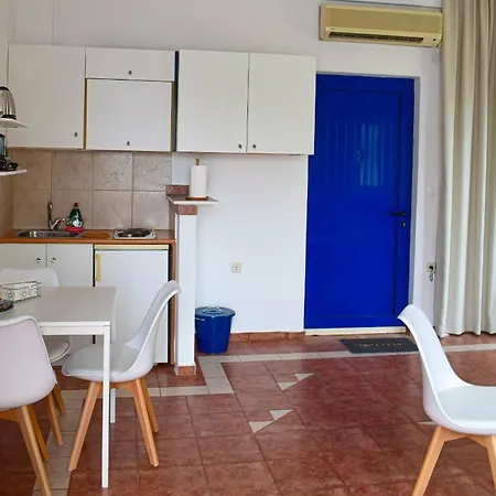 Muses Seaside Parálion Ástros