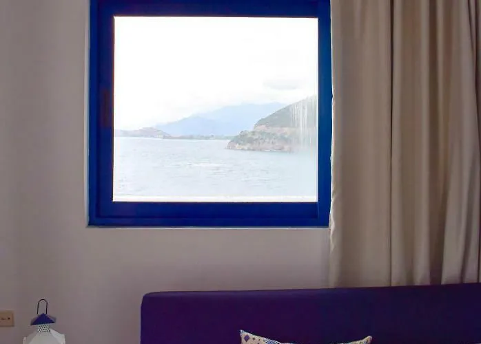 アパートホテル Muses Seaside Parálion Ástros