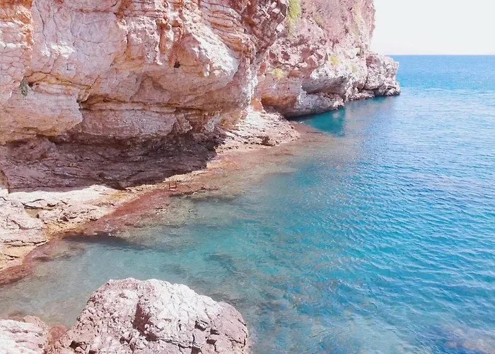 Muses Seaside Parálion Ástros